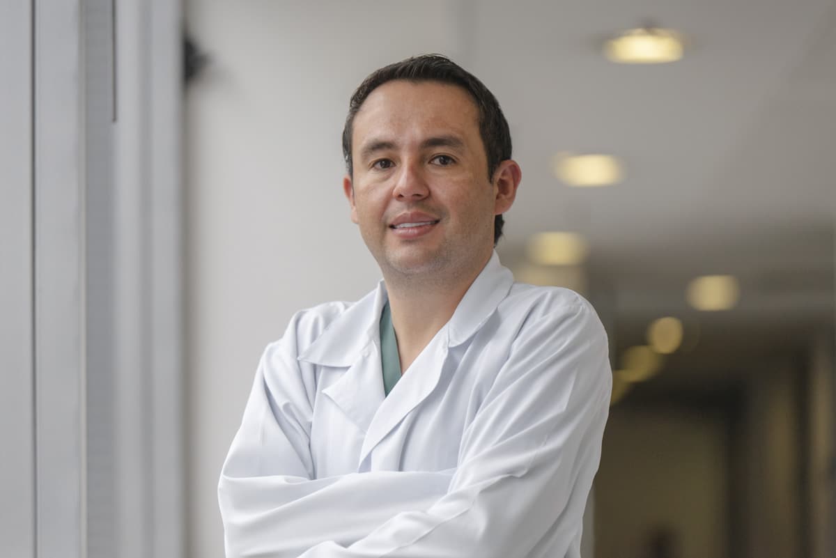 Dr. César Moreno