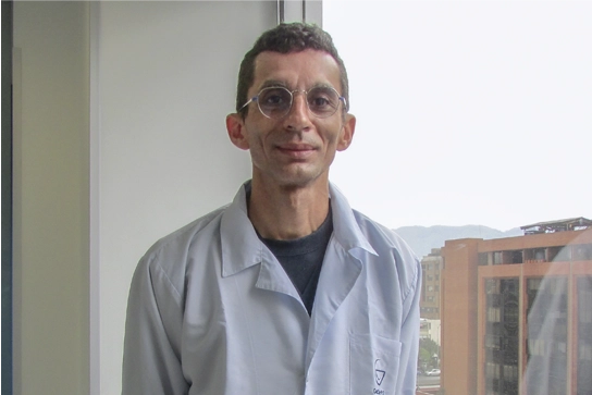 Fernando Lara, Gastroenterólogo Bogotá
